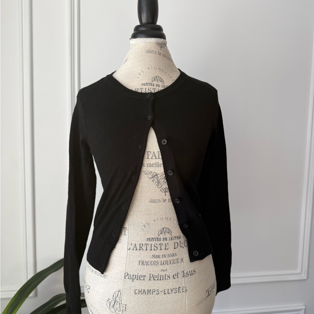 H&M Classic Black Knit Sweater